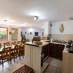 костадинов Πανσιόν Βάρνα