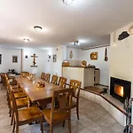 Πανσιόν костадинов