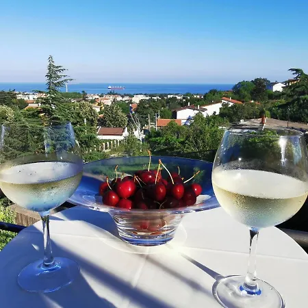 костадинов 3* 瓦爾納