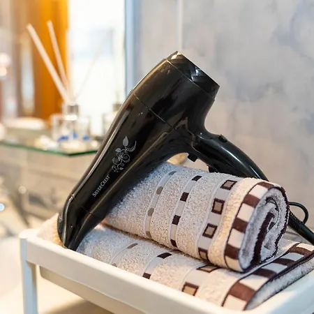 招待所 костадинов