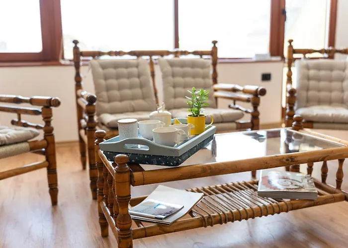 костадинов 3*