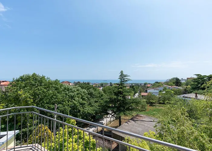 костадинов 3* Várna