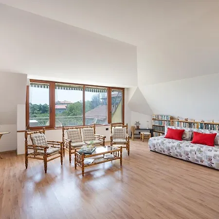 костадинов Vendégház 3*